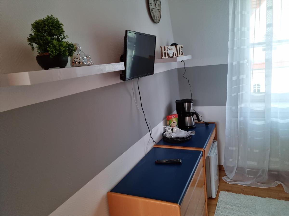 Stral-Sund Apartment ชตราลซุนด์ ภายนอก รูปภาพ