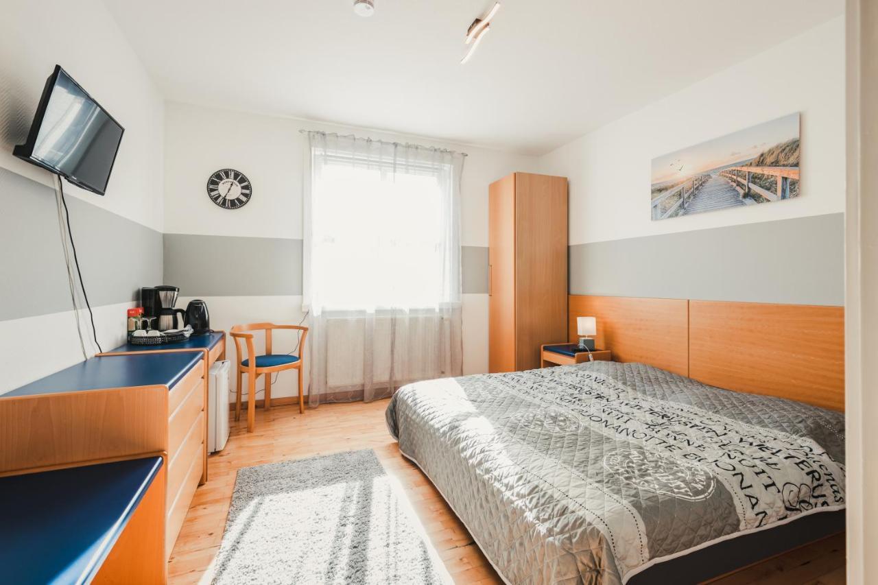 Stral-Sund Apartment ชตราลซุนด์ ภายนอก รูปภาพ